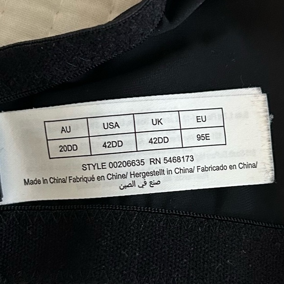 Avenue Body Pure Wireless Back Smoother Unlined Bra SZ 42DD in Black - Picture 6 of 7